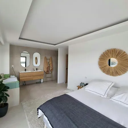 Nyaraló Contemporary Villa Near Perols Beaches Pérols