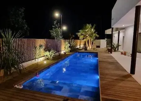 Contemporary Near Beaches